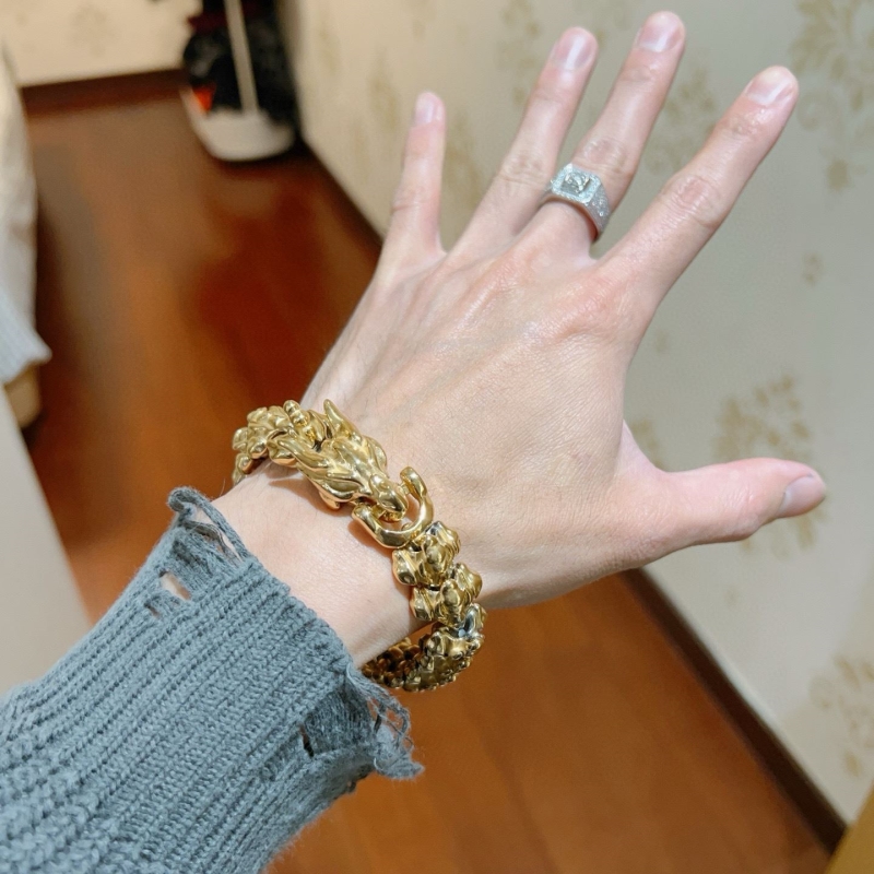 Ba1en*iaga bracelets